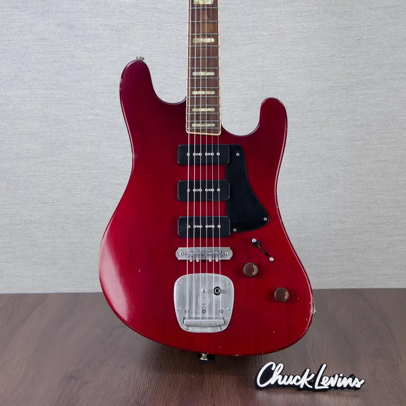 Castedosa Conchers Baritone Electric Guitar - Vintage Cherry - #386