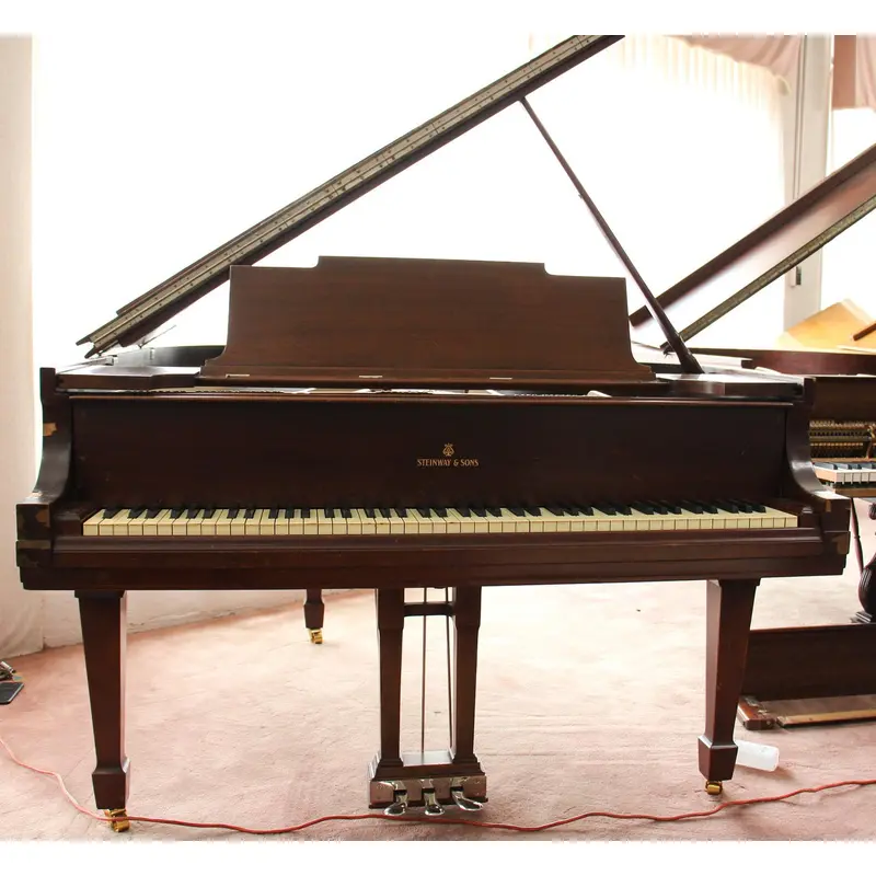 Steinway & Sons 5'7" Model M Grand Piano Rosewood | SN: 231706 | Used