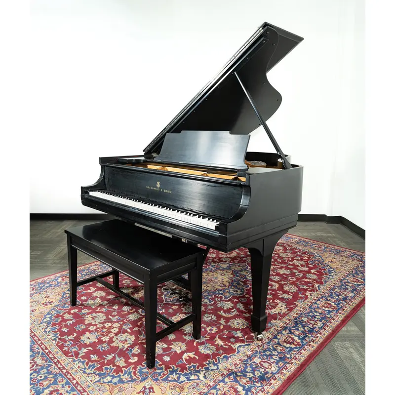 Steinway & Sons 5'7" Model M Grand Piano | Satin Ebony | SN: 167732