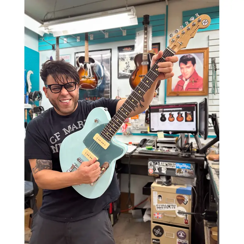 Reverend Charger 290 Bigsby, Chronic Blue