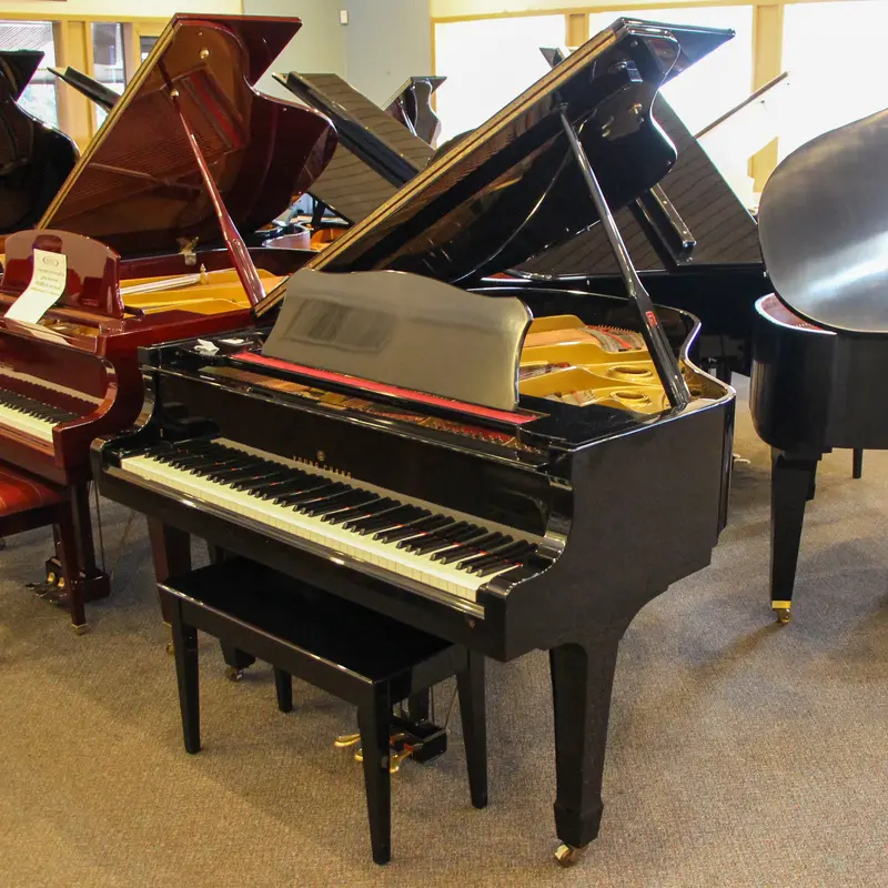 Young Chang Polished Ebony Baby Grand Piano