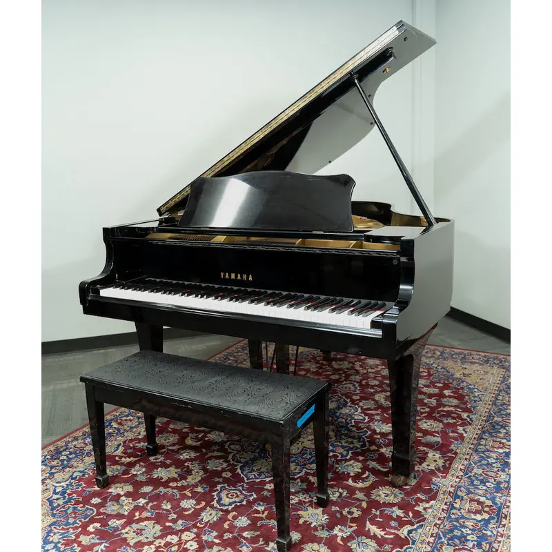 2011 Yamaha G2 Grand Piano | Polished Ebony | SN: J2890788
